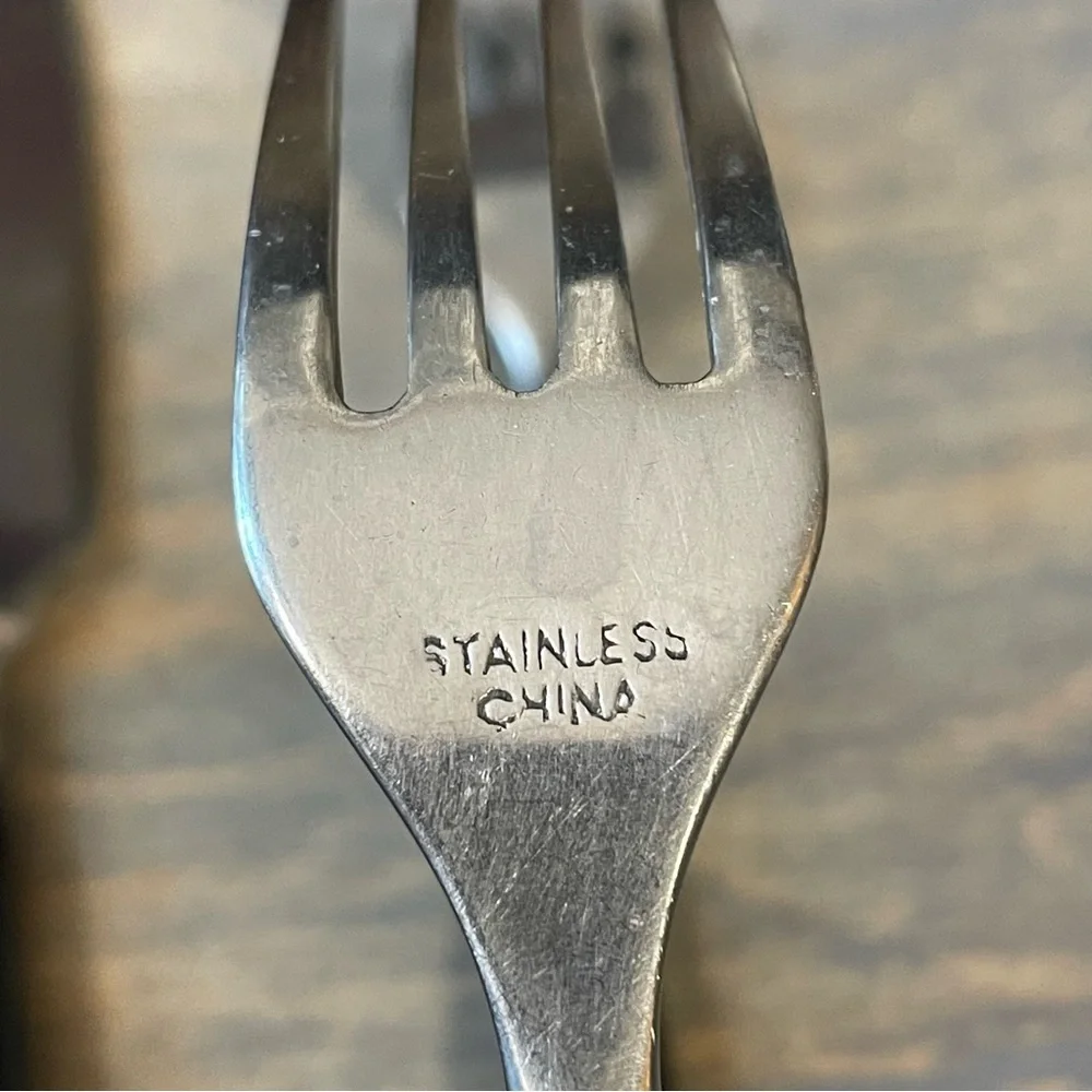 Williams Sonoma Cafe Black stainless flatware 5 piece set silver